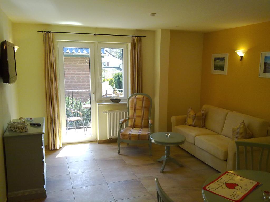 Apartmenthaus Hus Uebi By Rujana Binz Oda fotoğraf