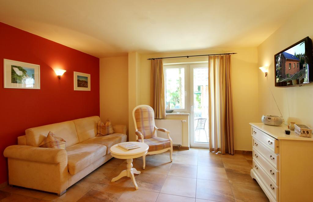 Apartmenthaus Hus Uebi By Rujana Binz Dış mekan fotoğraf